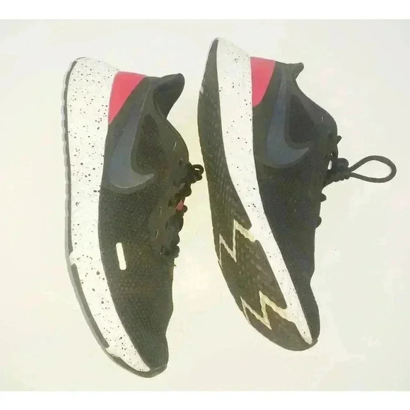 Nike Mens Revolution 5 Running Shoes Black White BQ3204-003 Lace Up Low Top 9.5 - Picture 5 of 8